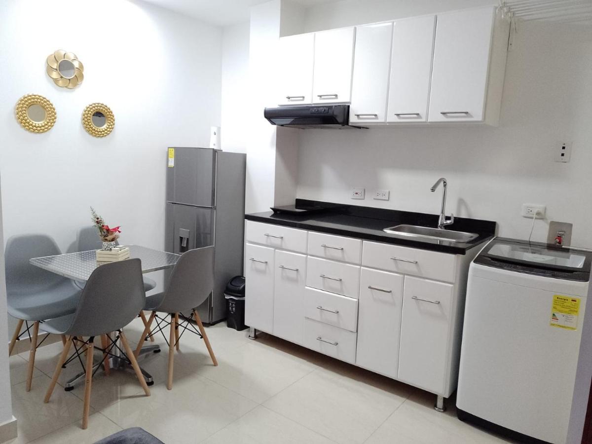 Apartasuites Aaa Modelia Μπογκοτά Εξωτερικό φωτογραφία